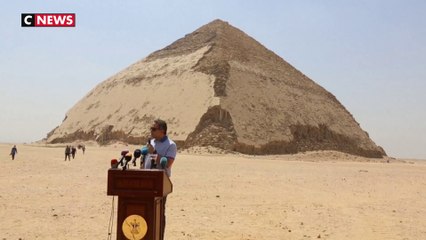 Deux pyramides rouvrent en Égypte