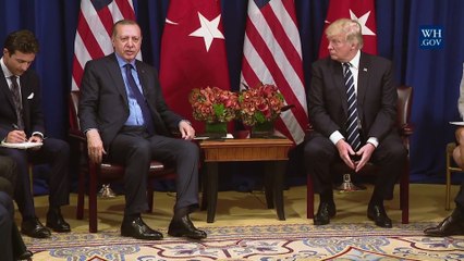 Erdogan insta a Trump a alcanzar "solución intermedia" a compra de misiles