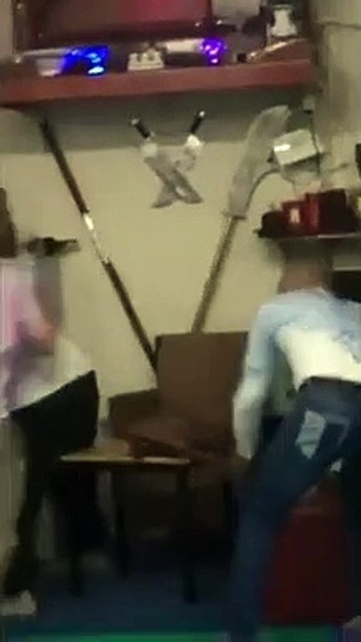 Xôn xao clip võ sư Vịnh Xuân Nam Anh đánh người