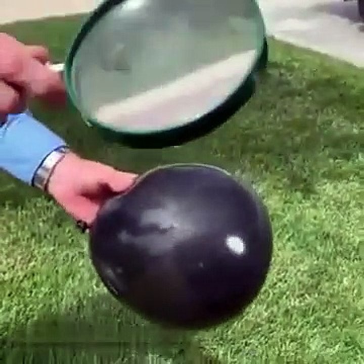 Voici pourquoi s'habiller en blanc est la meilleure solution pour se protéger de la chaleur