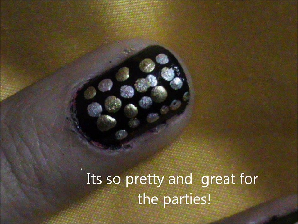 Polka Dots Nail Designs (Using Toothpick)
