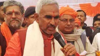 Video herunterladen: BJP MLA Surendra Singh ने कहा Muslims  50 औरत रखिए 1050 बच्चे पैदा कीजिए । वनइंडिया हिंदी