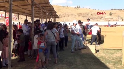 Unutulmaya yüz tutmuş geleneksel el sanatları Ahlat'ta sergilendi