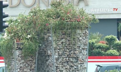 Gembong Warsono: Instalasi Batu Gabion Tak Inspiratif