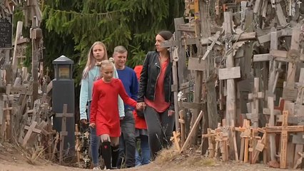 Гора крестов: символ веры, надежды, свободы
