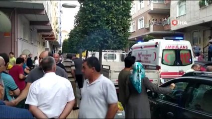 İstanbul Güngören'de bir kadın henüz bilinmeyen bir sebeple tartıştığı kocasını bıçaklayarak...