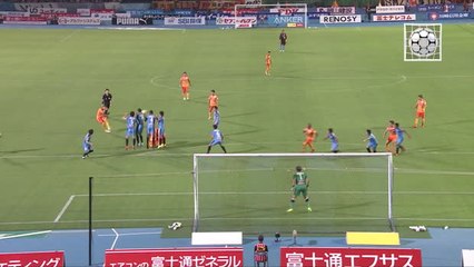 GOAL! BUT! TOR! J-League: Bend it like Douglas