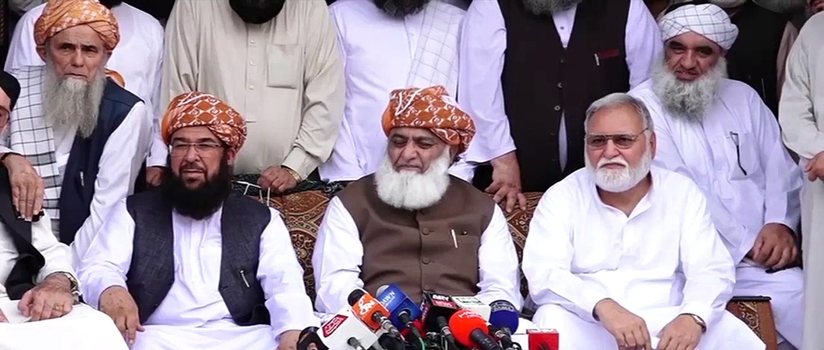 Maulana Fazal Ur Rehman Ke Sahafion Ko Jawabat