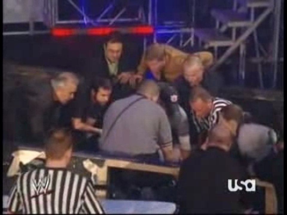 WWE Monday Night Raw 01.14.08 Randy Orton vs. Jeff Hardy