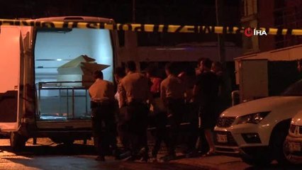 Ümraniye'de aile katliamındaki olayda cenazeler morga kaldırıldı