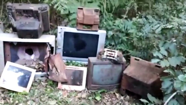'Nosso Distrito não é lixeira': morador denuncia descarte irregular de lixo eletrônico
