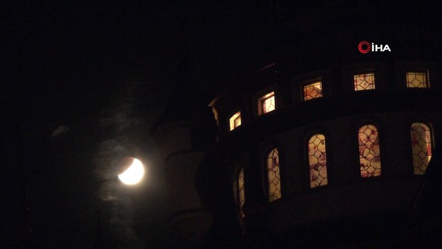 Eskişehir’de parçalı ay tutulması izleyenleri kendine hayran bıraktı