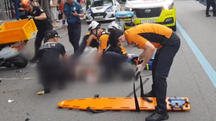 1t 트럭 추돌한 오토바이 운전자 부상 / YTN