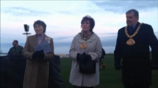 Beacon lit for Queen's 90th birthday