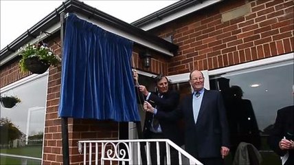 Blue Plaque Len Hutton