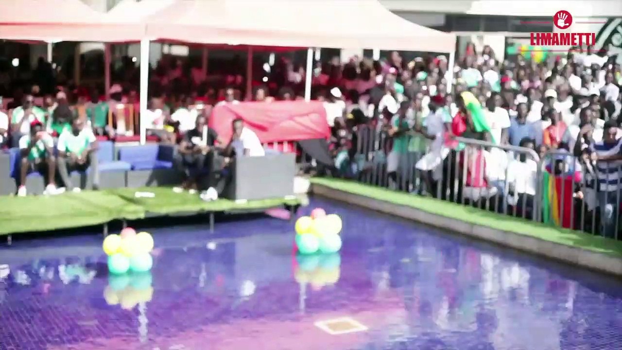 Fan Zone Sea Plazza : Quand Didi Diop apaise les coeurs avec ses propos romantiques