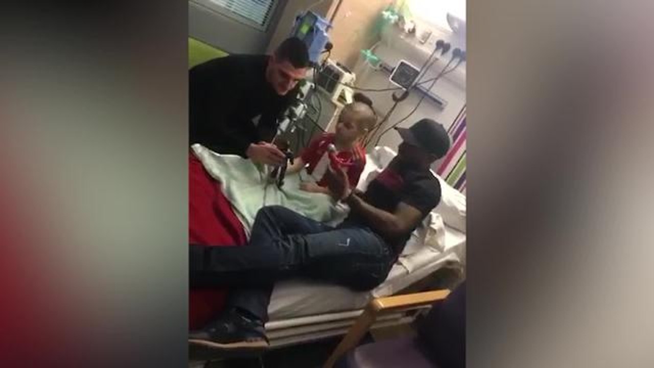 Jermain Defoe with Bradley Lowery