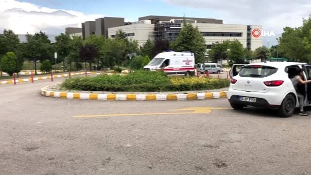 Oyun oynarken balkondan düşen çocuk yaralandı