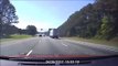 Un camion perd une roue au milieu de l'autoroute et sème la panique