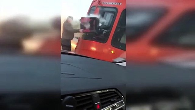 Siège auto bébé contre extincteur : en russie tous les moyens sont bons pour se défendre