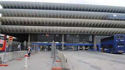 Bus station barber