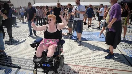 Dance party on the Prom