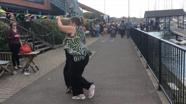 Elvis tribute act performs to crowds