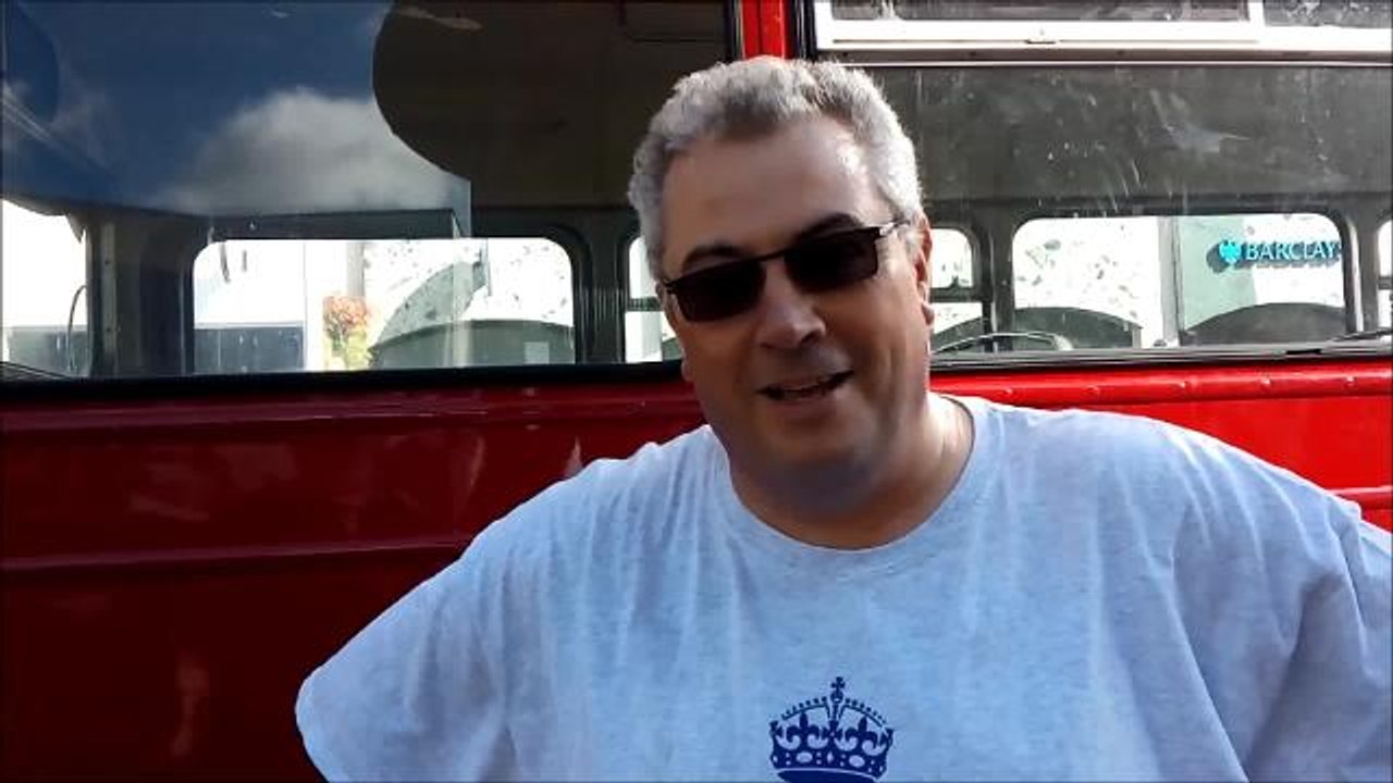 Fareham mayor pulls double-decker bus down high...