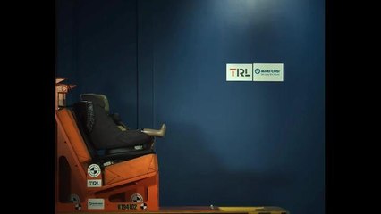 Child's car seat with airbags