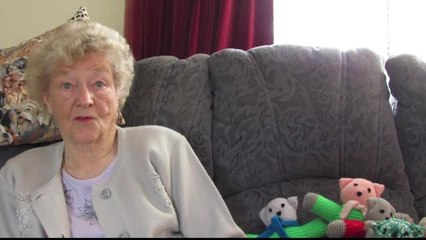 Knitting teddies for trauma victims
