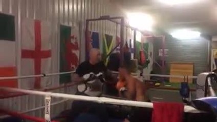 Boxer Reece MacMillan training