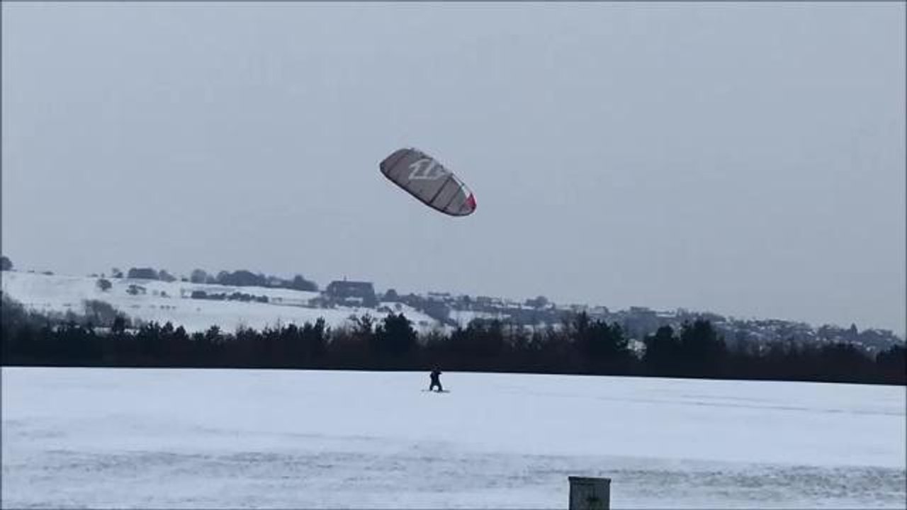Watch as Sunderland kitesurfer battles Beast from the East