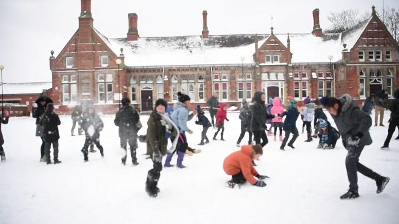 Snowball fight