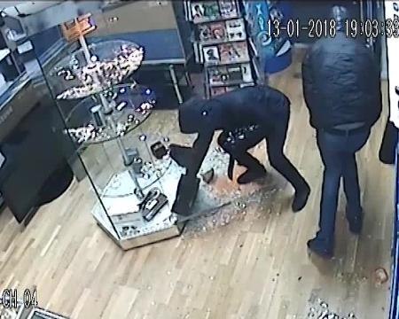 Jewellery robbery CCTV Leeds
