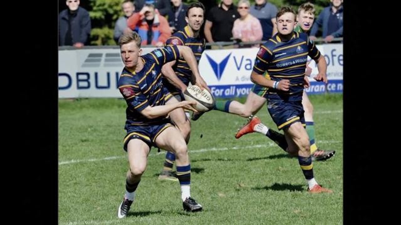 Pictures slideshow: Sims stars on home debut as...