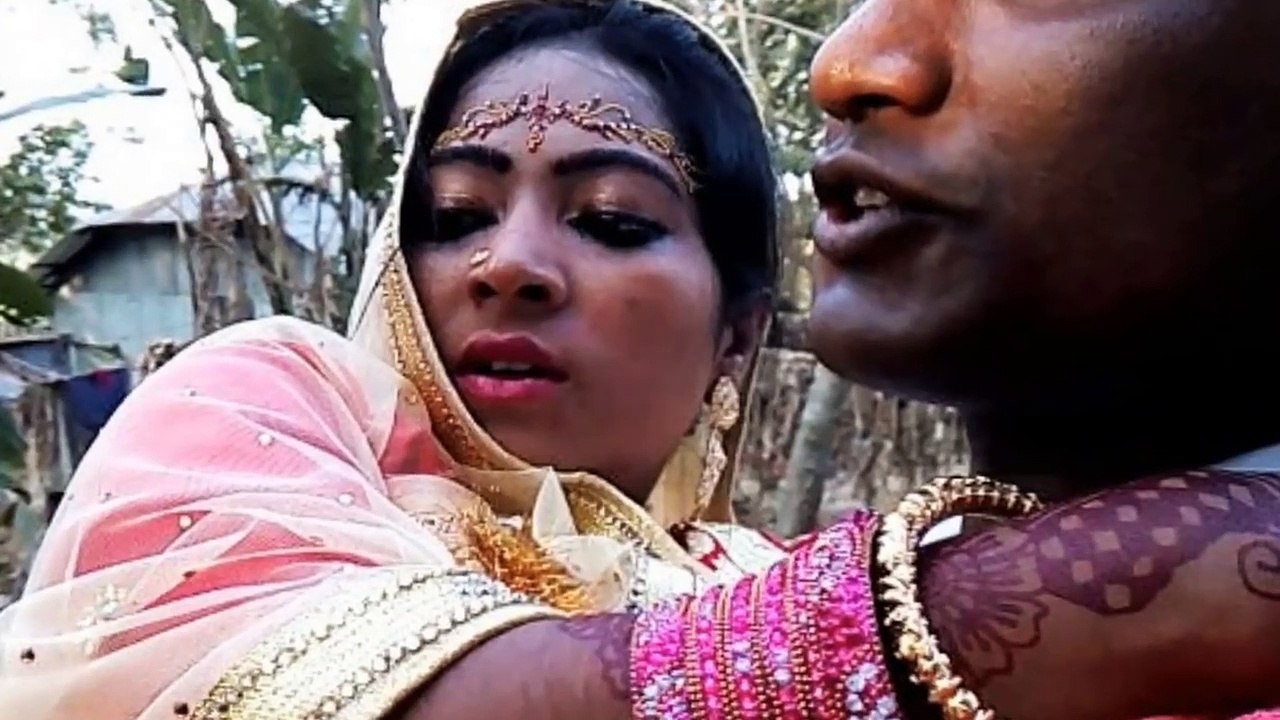 যে কারণে নিজের স্ত্রীকে ছোট ভাইয়ের সঙ্গে বিয়ে দিলেন বড় ভাই। বড় ভাইয়ের এই নীরব কান্না কেউ দেখলোনা।।
