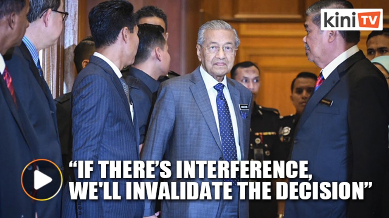 Dr Mahathir: The palace has no right to interfere in the matter