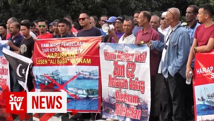 Fishermen stage protest against encroachment of Vietnamese vessels