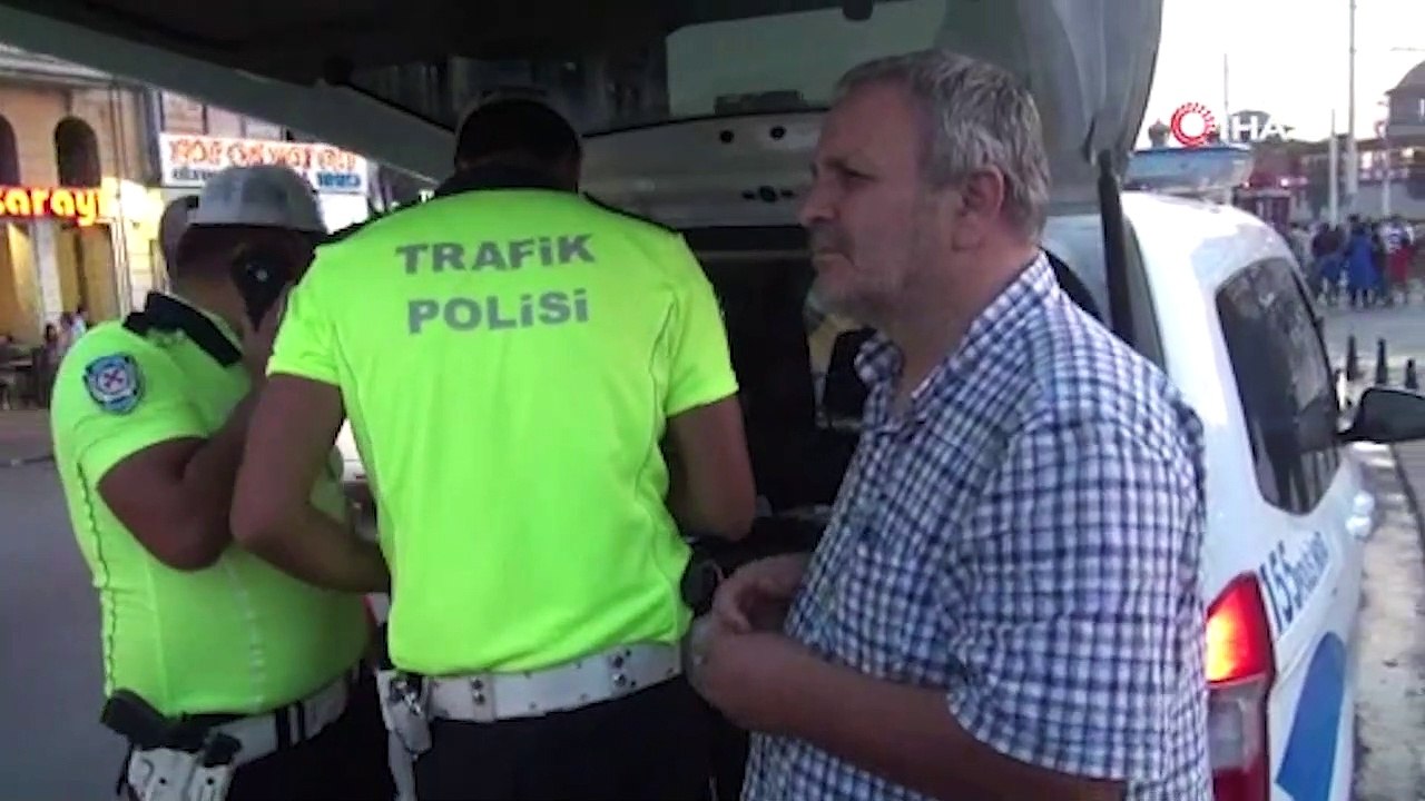 Yayaya çarpıp kaçmaya çalışan ruhsatsız taksi şoförünün aracı bağlandı