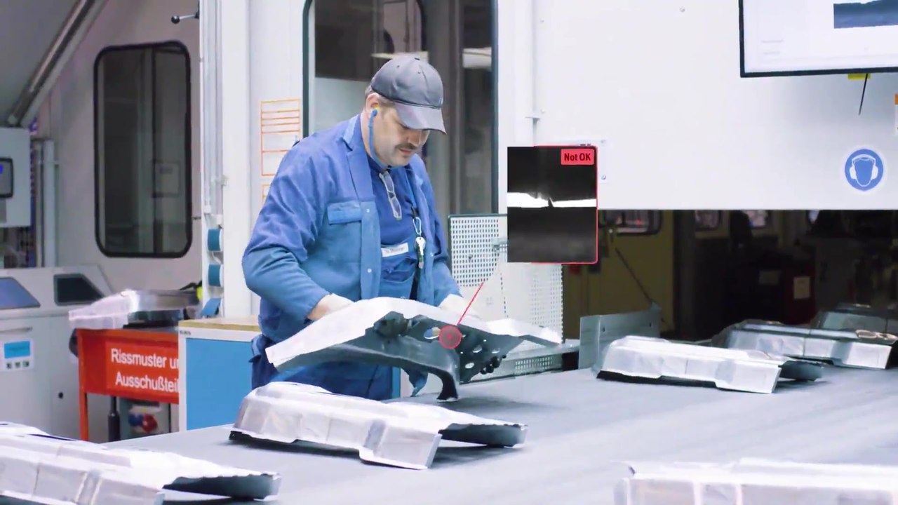 Artificial intelligence eliminates pseudo-defects at crack control, BMW Group Press Plant Dingolfing