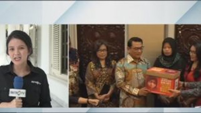 Baiq Nuril Serahkan Surat Permohonan Amnesti