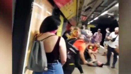 Enfrentamiento entre carteristas y agentes de seguridad del Metro de Barcelona