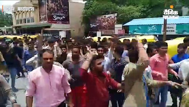 ओला और उबर के विरोध में ऑटो चालकों की गुंडागर्दी, बाइक चालक से किया विवाद