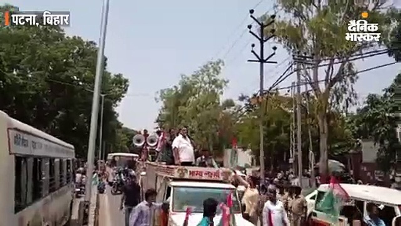 चमकी बुखार से मौत मामले में सड़क पर जन अधिकार मोर्चा