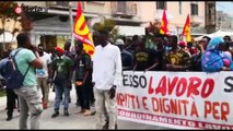 Bari, migranti contro il caporalato occupano la Basilica di San Nicola | Notizie.it
