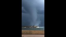 شاهد: شاهقة مائية تتشكل قبالة سواحل جزيرة كورسيكا الفرنسية