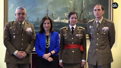 Maria Jamardo en la entrega del fajín a la generala Patricia Ortega