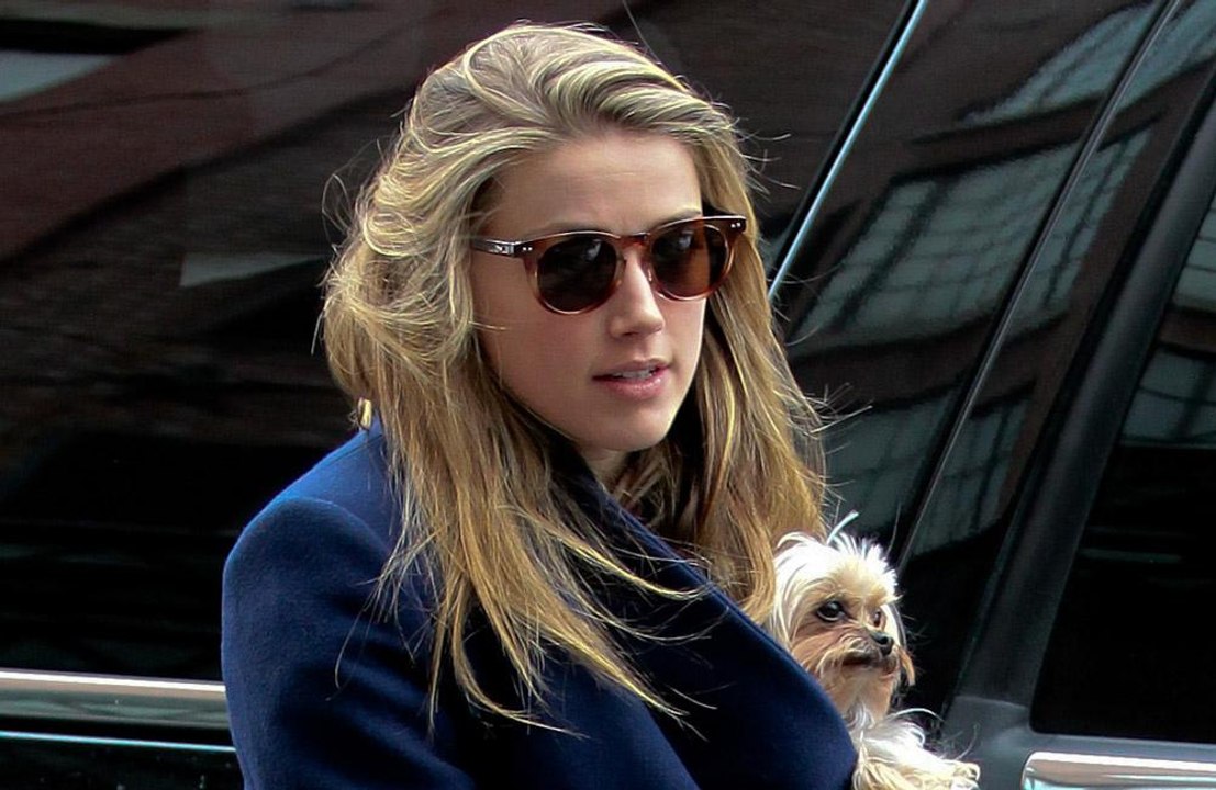 Amber Heard 'pugnalata' alle spalle da un'amica