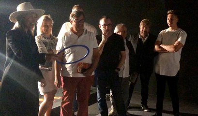 Quand Lulu vise la queue du cheval