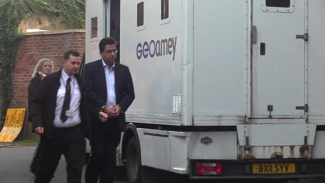 Naseem arriving at court